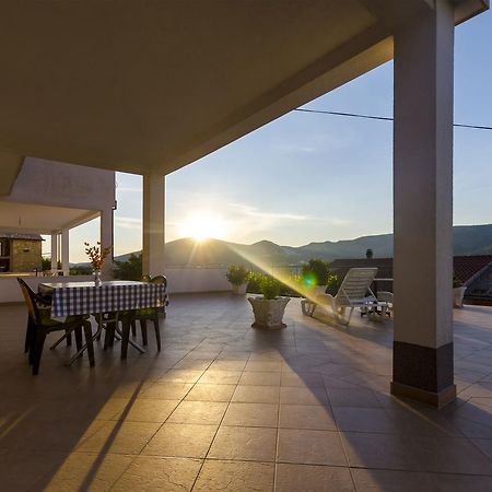 Apartment Marijana Trogir Buitenkant foto